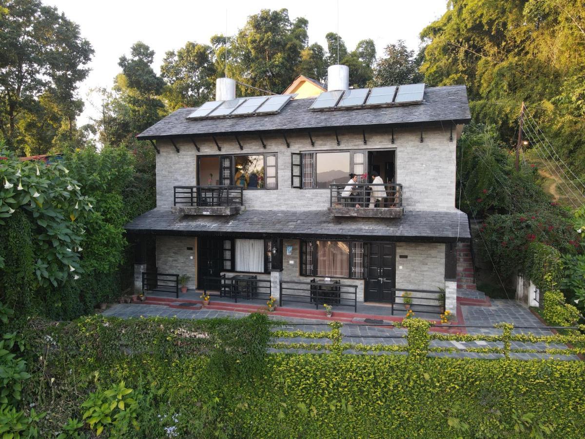 Hotel Tourist Residency Pokhara Esterno foto